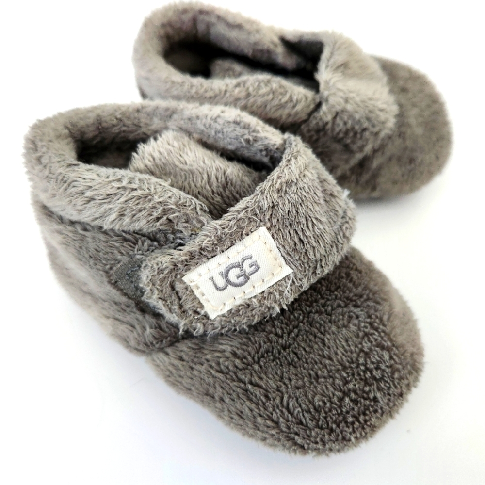 Ugg infant size 2/3 gray booties